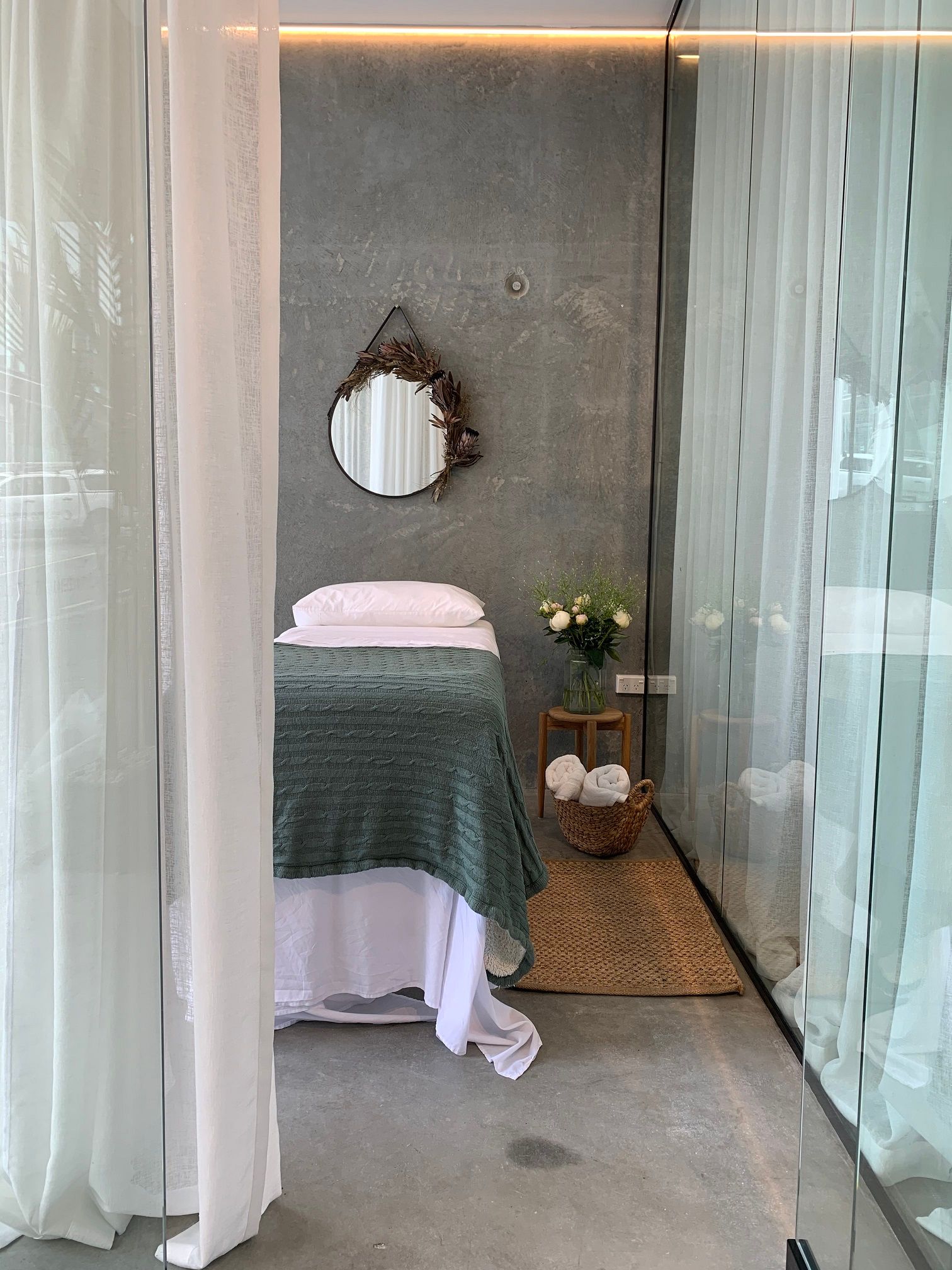 Beauty Salon | Entrance Design | Interior design on your terms
